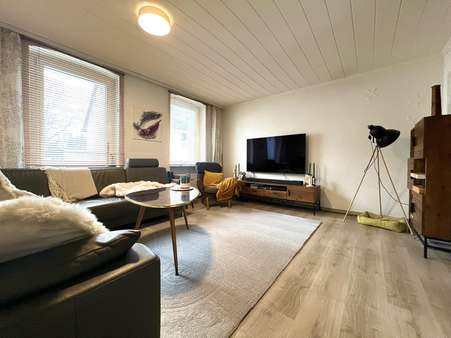 Wohnzimmer - Doppelhaushälfte in 44287 Dortmund mit 96m² kaufen