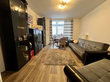 Wohnzimmer Wohnzimmer - Mehrfamilienhaus in 44145 Dortmund mit 345m² kaufen