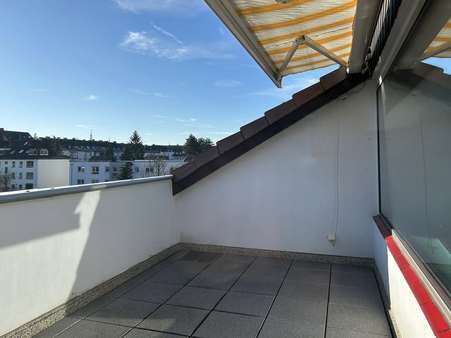 Loggia 1 - Dachgeschosswohnung in 44143 Dortmund mit 106m² kaufen