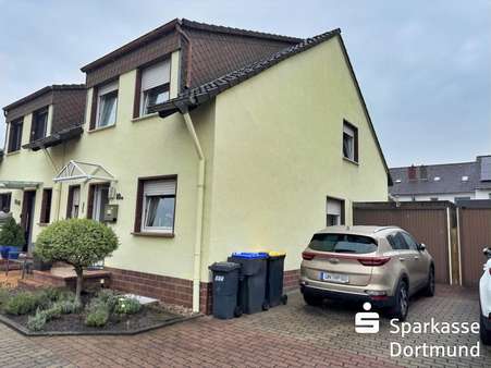 Hausansicht Hausansicht - Reihenmittelhaus in 59192 Bergkamen mit 96m² kaufen