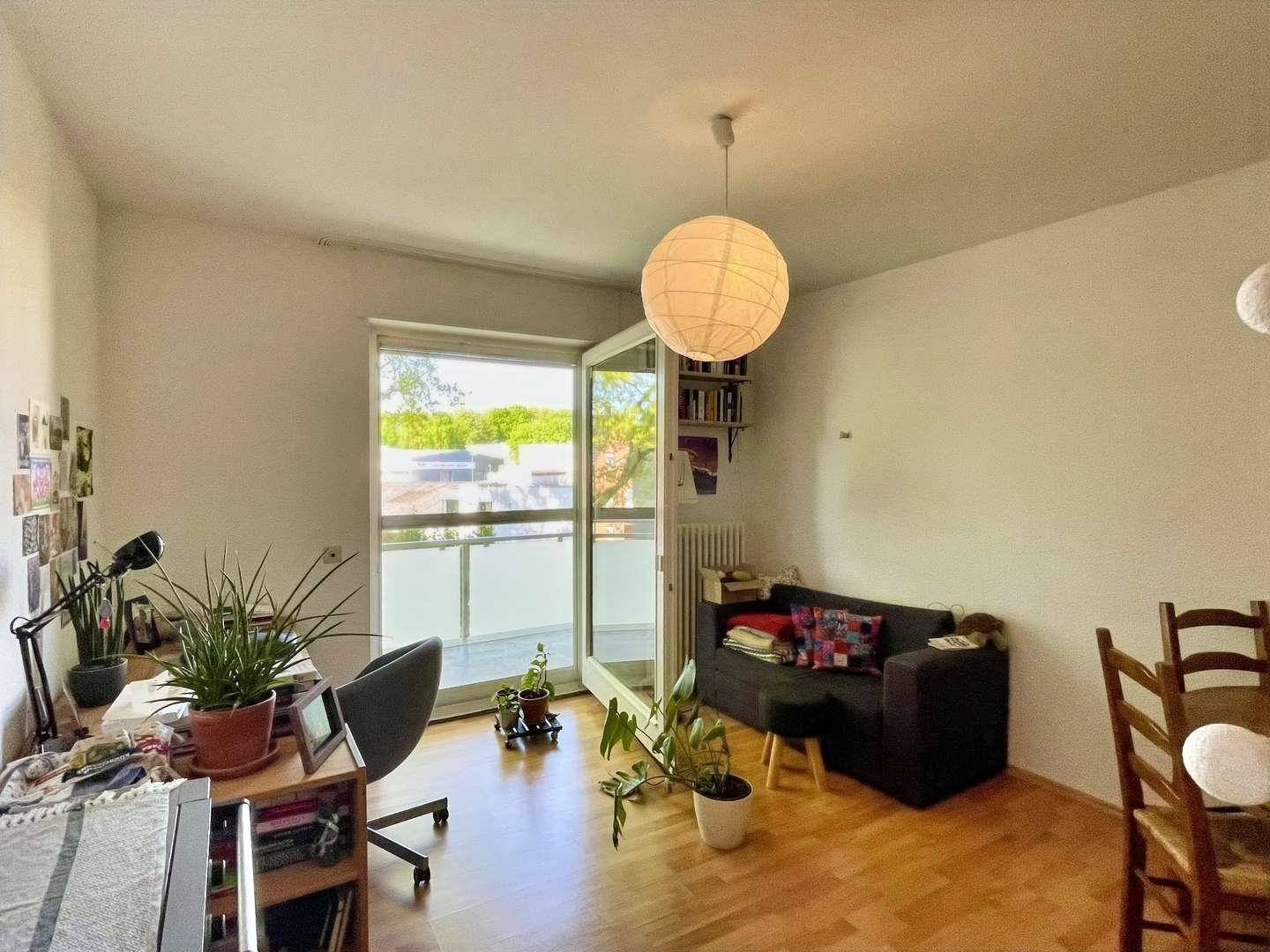 Wohn- und Esszimmer mit Zugang zur Loggia - Etagenwohnung in 44388 Dortmund mit 36m² kaufen