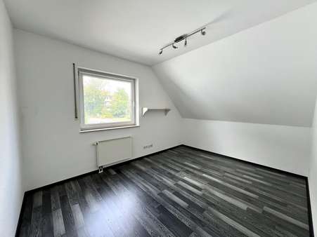 Arbeitszimmer/Kinderzimmer - Maisonette-Wohnung in 44287 Dortmund mit 104m² kaufen