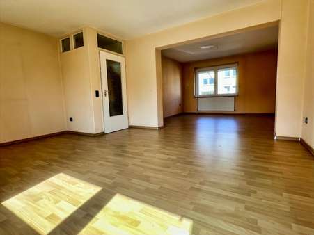 Wohn-/Essbereich Wohn-/Essbereich - Reihenendhaus in 44329 Dortmund mit 117m² kaufen