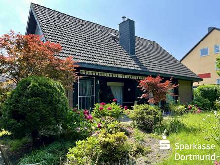 Gartenansicht - Einfamilienhaus in 44287 Dortmund mit 154m² kaufen