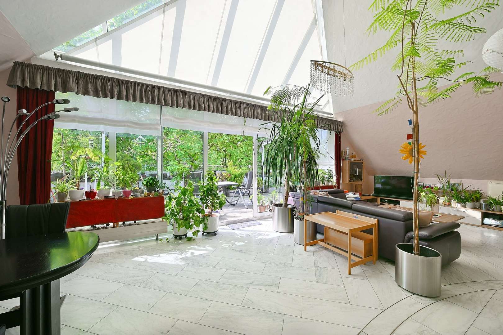Wohnzimmer Penthouse links Wohnzimmer Penthouse links - Wohn- / Geschäftshaus in 44137 Dortmund mit 1841m² als Kapitalanlage kaufen