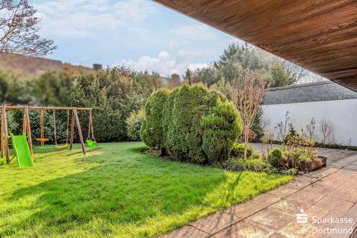 Ausblick in den Garten - Bungalow in 44229 Dortmund mit 119m² kaufen