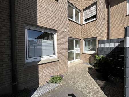 Hauseingang - Etagenwohnung in 59368 Werne mit 80m² kaufen