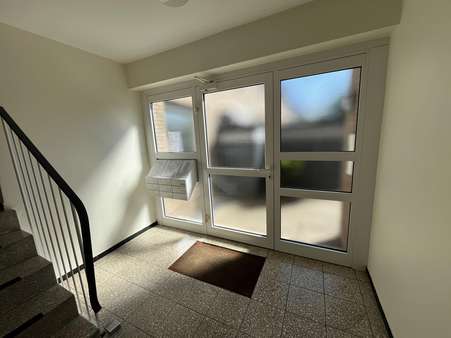Hauseingang - Etagenwohnung in 59368 Werne mit 80m² kaufen