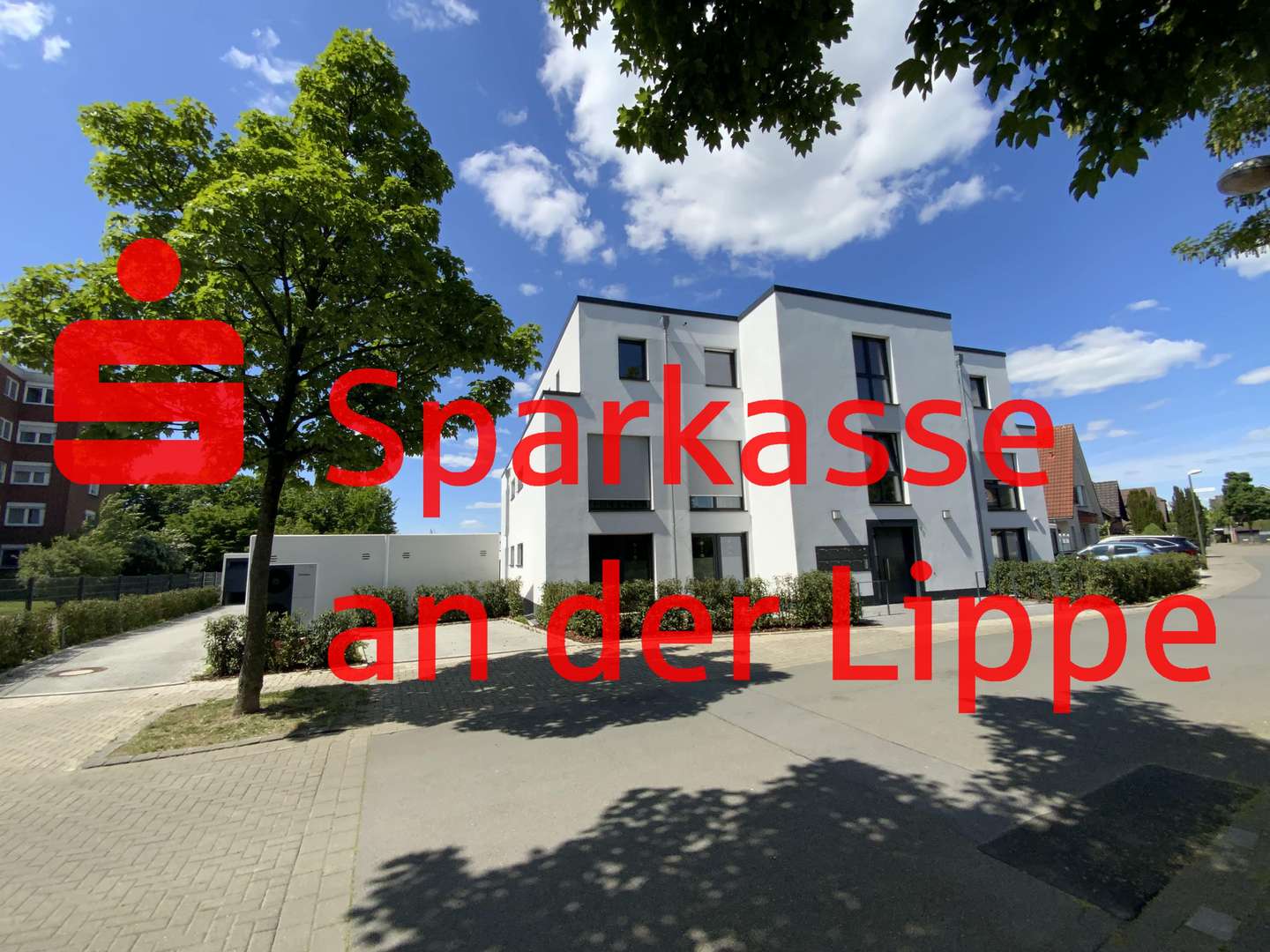 Eingangsbereich mit Garagenzufahrt - Penthouse-Wohnung in 44534 Lünen mit 87m² kaufen