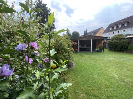 Blick zum Gartenhaus - Etagenwohnung in 44536 Lünen mit 85m² kaufen