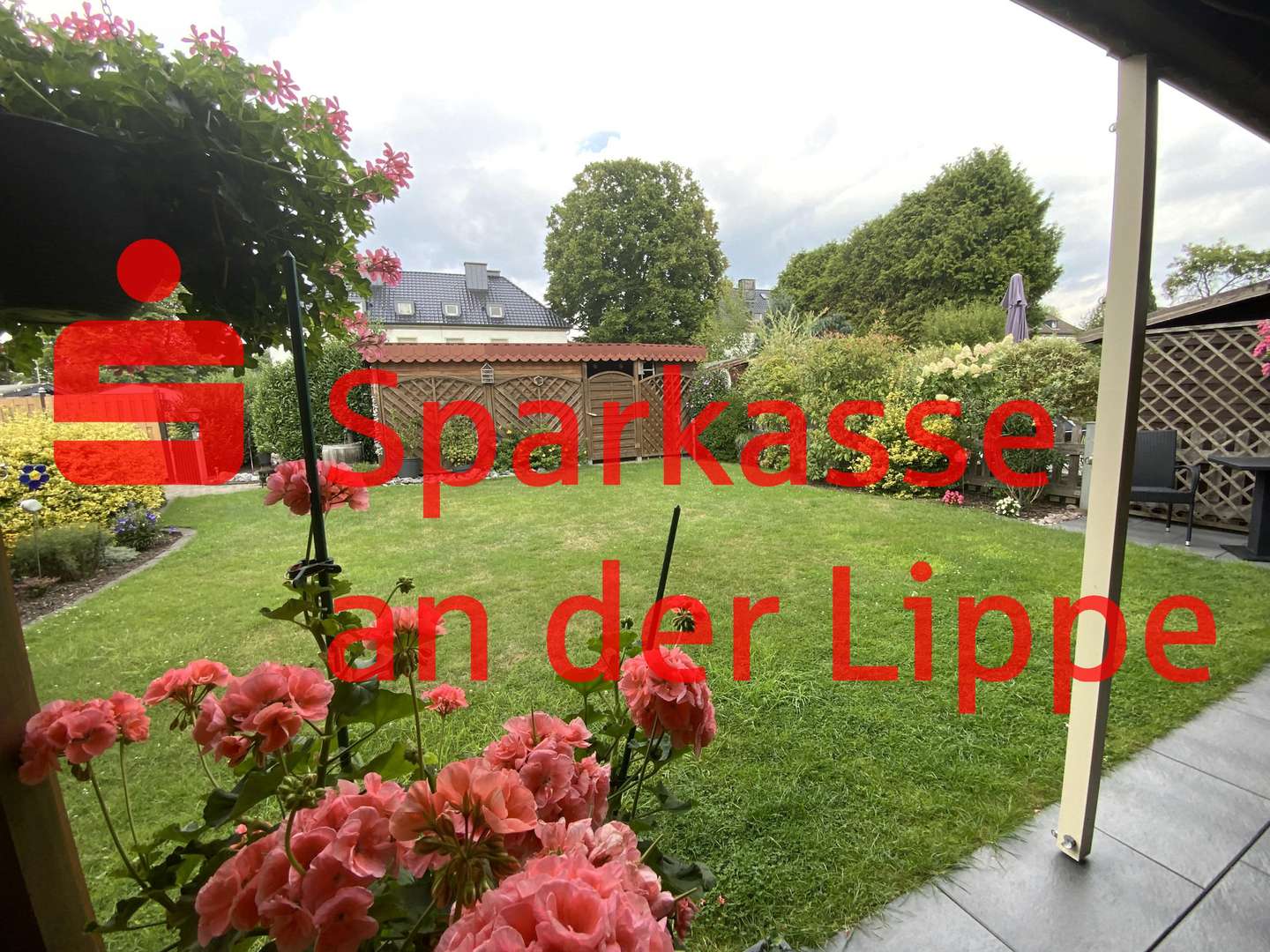 Eigener Garten mit Gartenhaus und Schuppen - Etagenwohnung in 44536 Lünen mit 85m² kaufen
