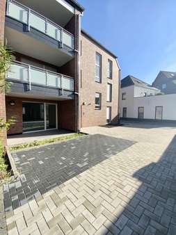 ETW  1 mit Terrasse und Stellplatz - Erdgeschosswohnung in 59379 Selm mit 76m² kaufen