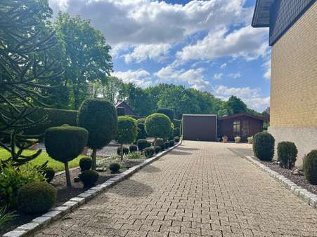 Grundstückszufahrt Grundstückszufahrt - Zweifamilienhaus in 59368 Werne mit 190m² kaufen