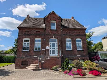 Vorderansicht - Zweifamilienhaus in 59425 Unna mit 127m² kaufen