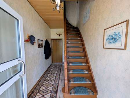 Diele - Zweifamilienhaus in 59425 Unna mit 127m² kaufen