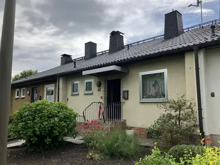 Sanierungsbedürftiges Reihenhaus mit Potenzial