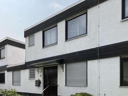 Ansicht Ansicht - Reihenmittelhaus in 59439 Holzwickede mit 146m² kaufen