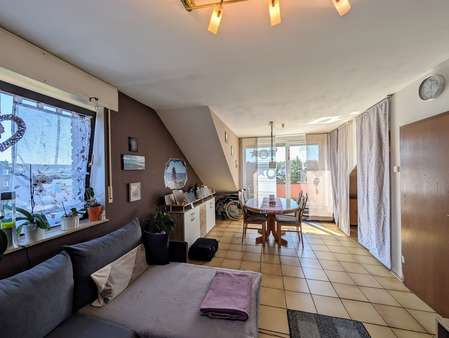 Wohn-/ Esszimmer Wohn-/ Esszimmer - Dachgeschosswohnung in 59425 Unna mit 70m² kaufen