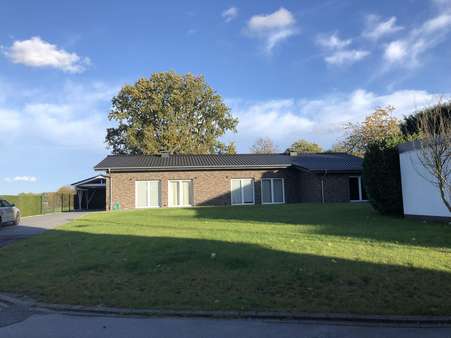 Ansicht - Zweifamilienhaus in 58730 Fröndenberg mit 249m² kaufen