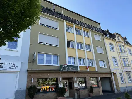 Gepflegtes Mehrfamilienhaus mit Gaststätte am Rande der Innenstadt!