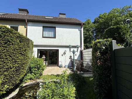 Ansicht von der Gartenseite - Reiheneckhaus in 58638 Iserlohn mit 76m² kaufen