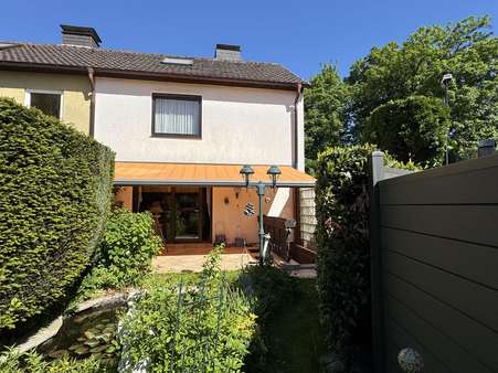 Ansicht von der Gartenseite - Reiheneckhaus in 58638 Iserlohn mit 76m² kaufen