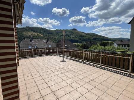 Terrasse mit Ausblick - Einfamilienhaus in 58769 Nachrodt-Wiblingwerde mit 110m² kaufen