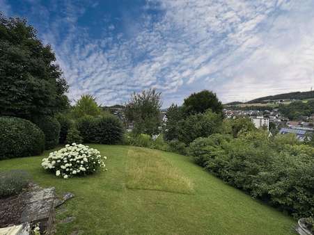 Garten - Zweifamilienhaus in 58644 Iserlohn mit 280m² kaufen