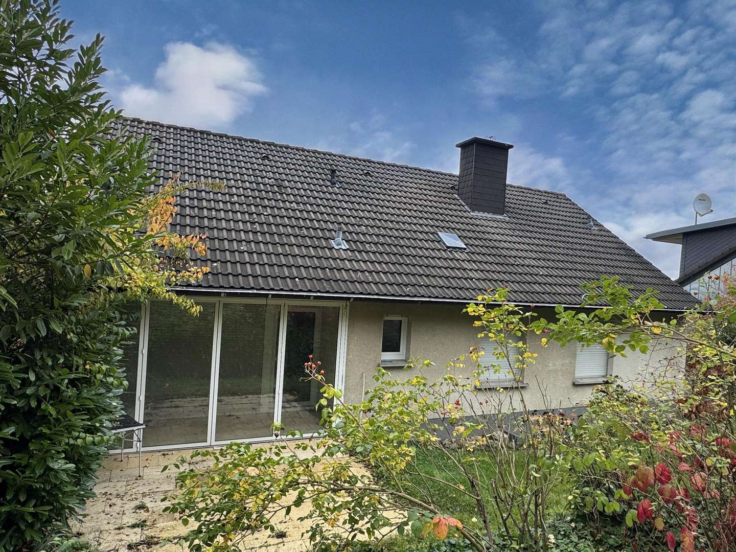 Ansicht von der Gartenseite - Einfamilienhaus in 58640 Iserlohn mit 156m² kaufen