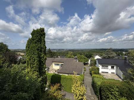 Blick über Sümmern Blick über Sümmern - Einfamilienhaus in 58640 Iserlohn mit 156m² kaufen