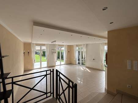 Wohn- und Essbereich EG Wohn- und Essbereich EG - Mehrfamilienhaus in 58710 Menden mit 235m² kaufen