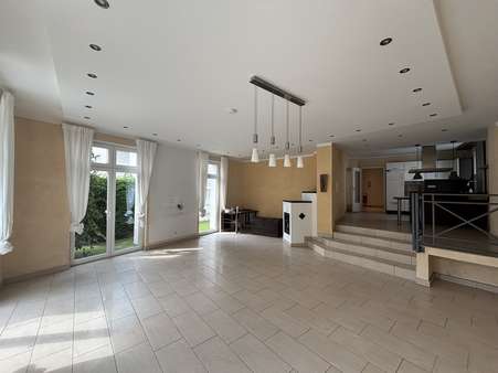 Wohn- und Essbereich EG Wohn- und Essbereich EG - Mehrfamilienhaus in 58710 Menden mit 235m² kaufen