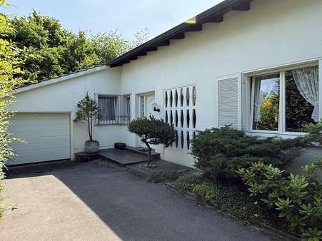Außenansicht Außenansicht - Einfamilienhaus in 58708 Menden mit 140m² kaufen