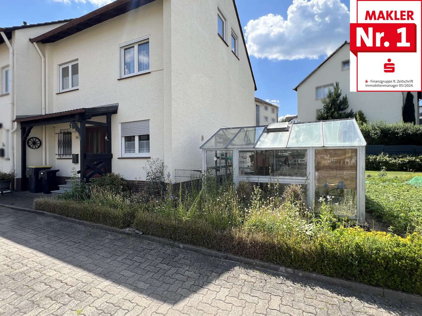 Außenansicht Außenansicht - Doppelhaushälfte in 58675 Hemer mit 130m² kaufen