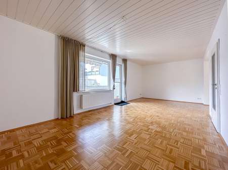 Wohnzimmer - Etagenwohnung in 58675 Hemer mit 90m² kaufen