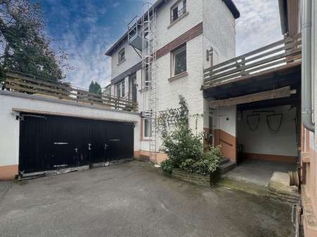 Eingang Hinterhaus und Garagen - Mehrfamilienhaus in 58636 Iserlohn mit 302m² kaufen
