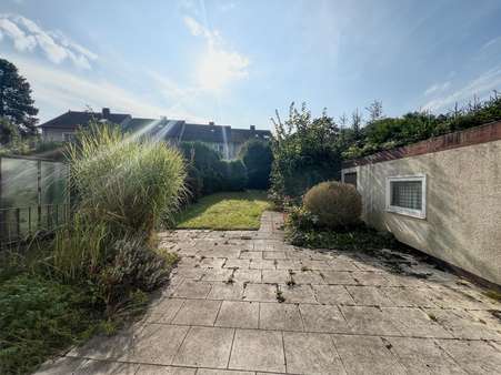 Terrasse mit Garten - Reiheneckhaus in 58706 Menden mit 94m² kaufen