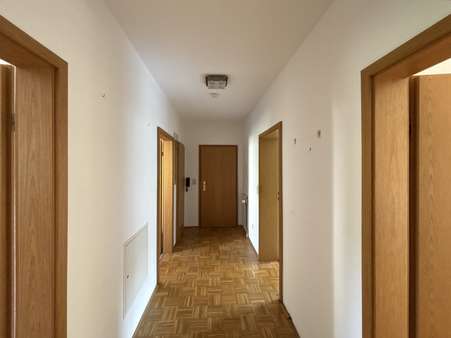 Flur Flur - Etagenwohnung in 58675 Hemer mit 81m² kaufen