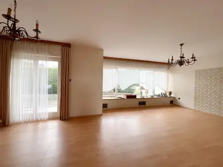 Freistehendes Einfamilienhaus in ruhiger Lage
