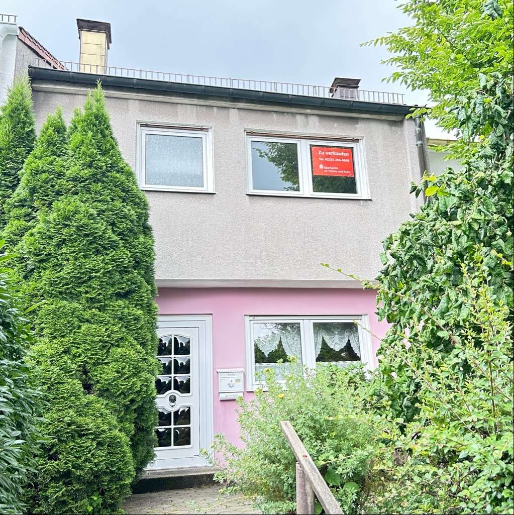 Eingang Haus - Reihenmittelhaus in 58507 Lüdenscheid mit 94m² kaufen