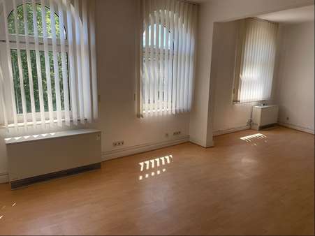 2. OG - Zimmer 2. OG - Zimmer - Wohn- / Geschäftshaus in 58119 Hagen mit 214m² als Kapitalanlage kaufen