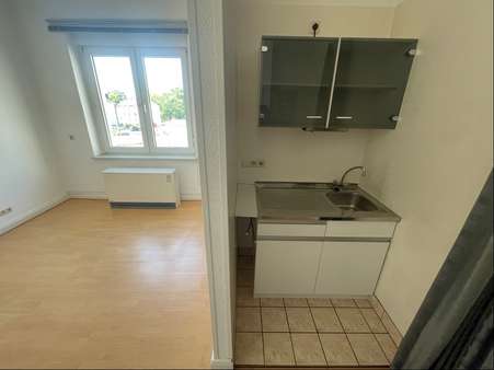 2. OG Zimmer m. Kochnische 2. OG Zimmer m. Kochnische - Wohn- / Geschäftshaus in 58119 Hagen mit 214m² als Kapitalanlage kaufen