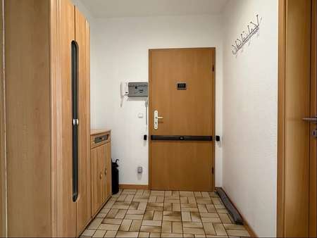 Wohnungseingangstür Wohnungseingangstür - Etagenwohnung in 58313 Herdecke mit 82m² kaufen