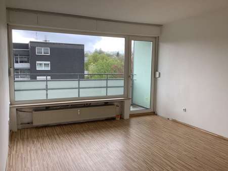 Wohnzimmer - Etagenwohnung in 58507 Lüdenscheid mit 111m² kaufen