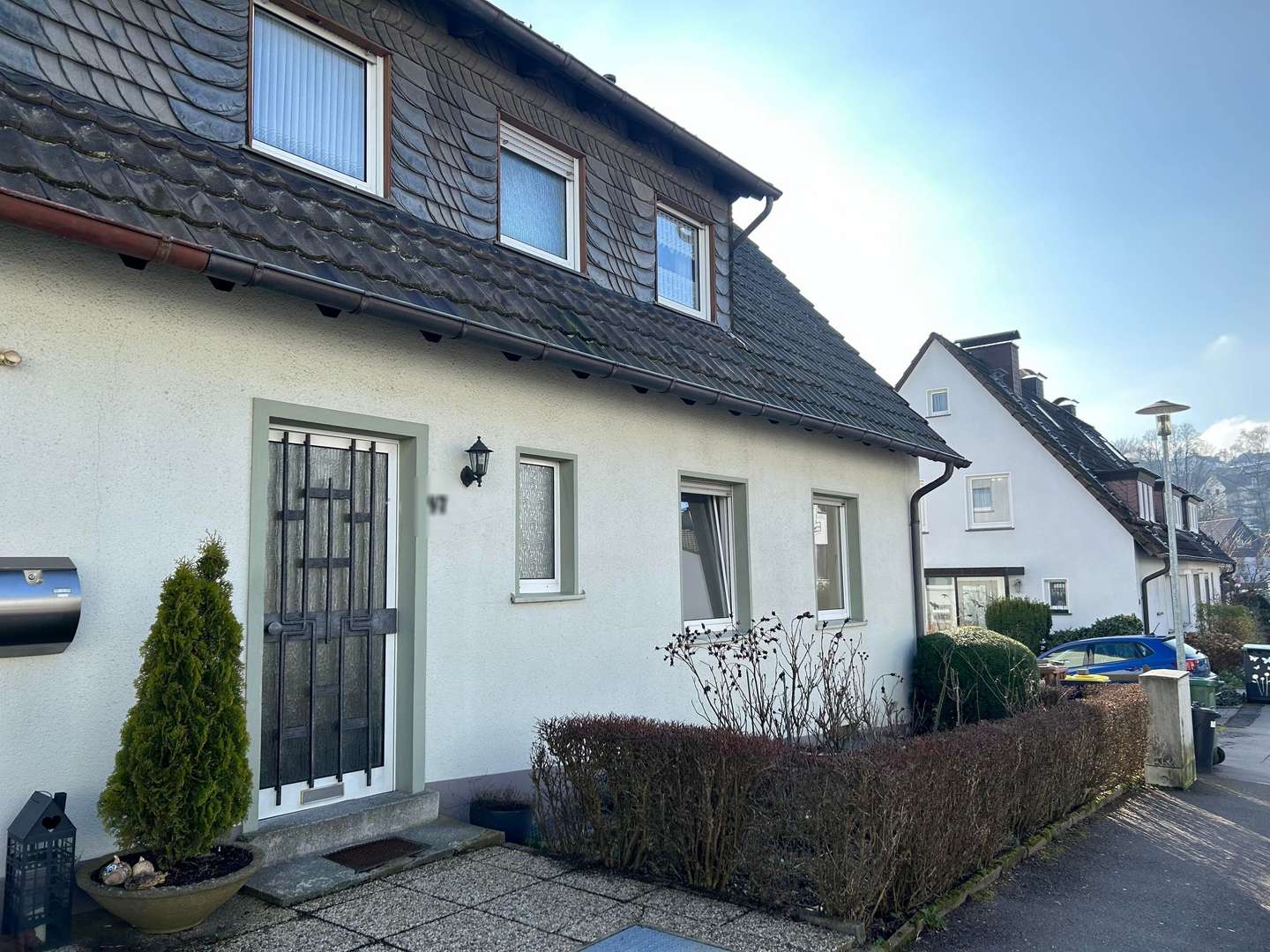 Front - Doppelhaushälfte in 58507 Lüdenscheid mit 137m² kaufen