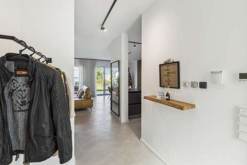 Musterfoto Diele - Doppelhaushälfte in 58093 Hagen mit 189m² kaufen