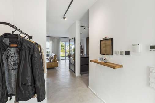 Musterfoto Diele - Doppelhaushälfte in 58093 Hagen mit 189m² kaufen