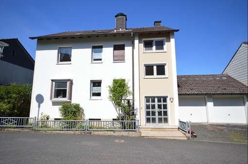 Ansicht - Zweifamilienhaus in 58515 Lüdenscheid mit 160m² kaufen