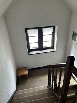 Hausflur Hausflur - Doppelhaushälfte in 58513 Lüdenscheid mit 146m² kaufen