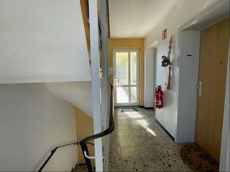 Treppenhaus Treppenhaus - Etagenwohnung in 58313 Herdecke mit 66m² kaufen